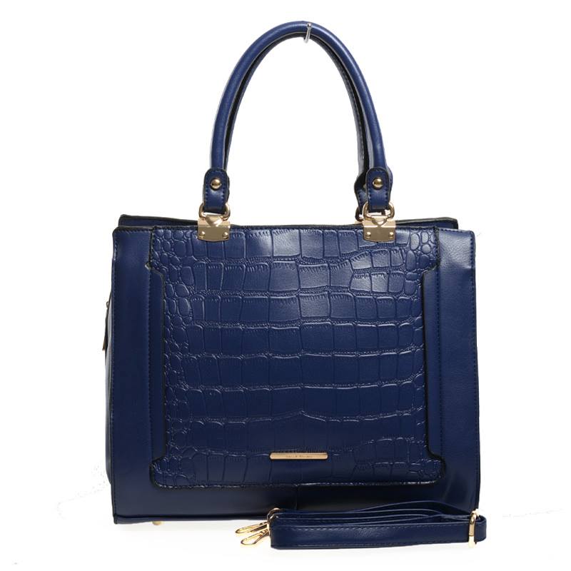 How To Choose and Wear Your Wholesale Handbags With Style?