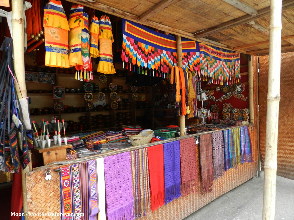 Bhutan Handicrafts Shopping