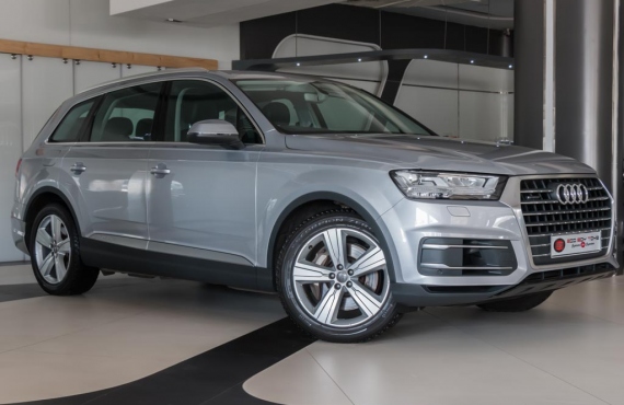 What Is The Difference Between Audi Q7 2015 and Audi Q7 2017?