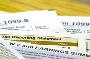 Filing Taxes? Things You Should Know About The 1099 Reporting Form