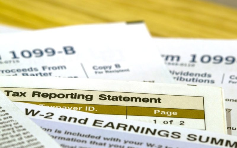Filing Taxes? Things You Should Know About The 1099 Reporting Form