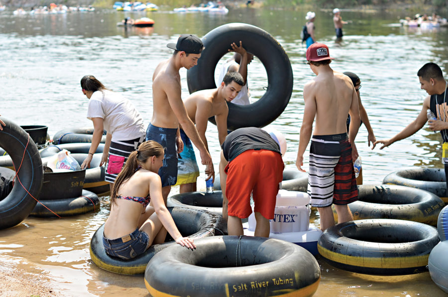 College Student's Guide to Salt River Tubing and Recreation